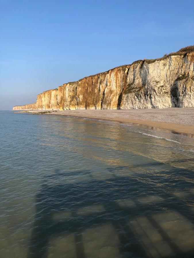 Joli studio meublé proche de la plage Veules-les-Roses Extérieur photo